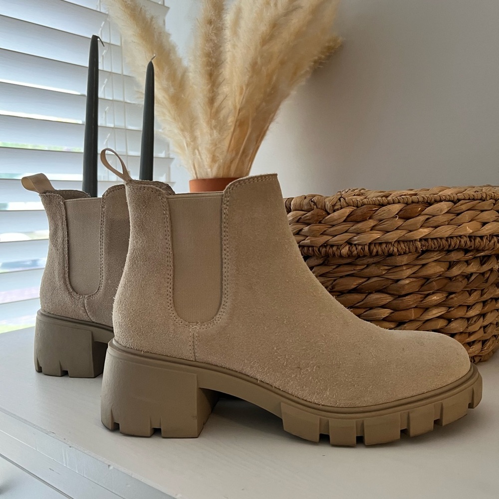 STEVE MADDEN HOWLER BOOTIES